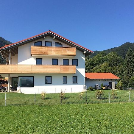 5-Sterne Active Ferienwohnung Chiemgau มาร์ควาร์ทชไตน์ ห้อง รูปภาพ